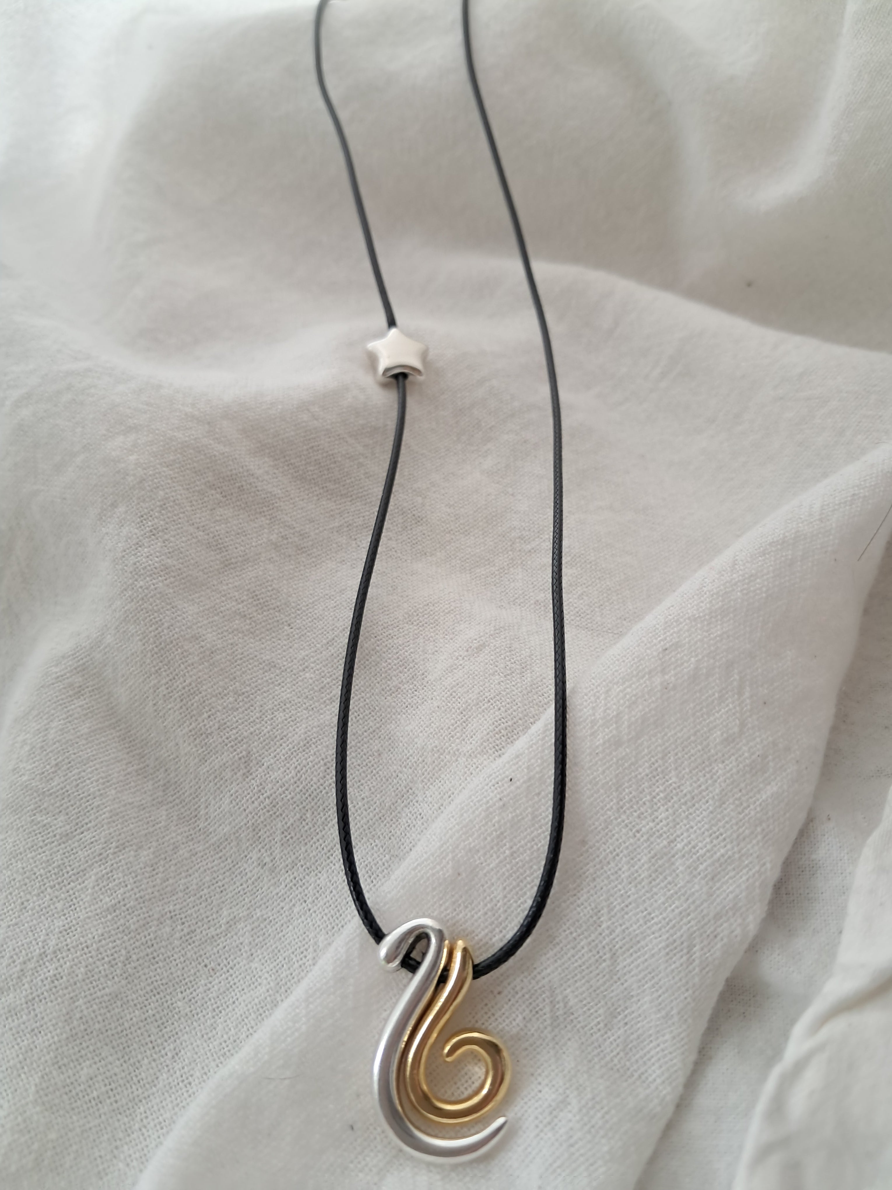 Γουρια Κολιέ 2026