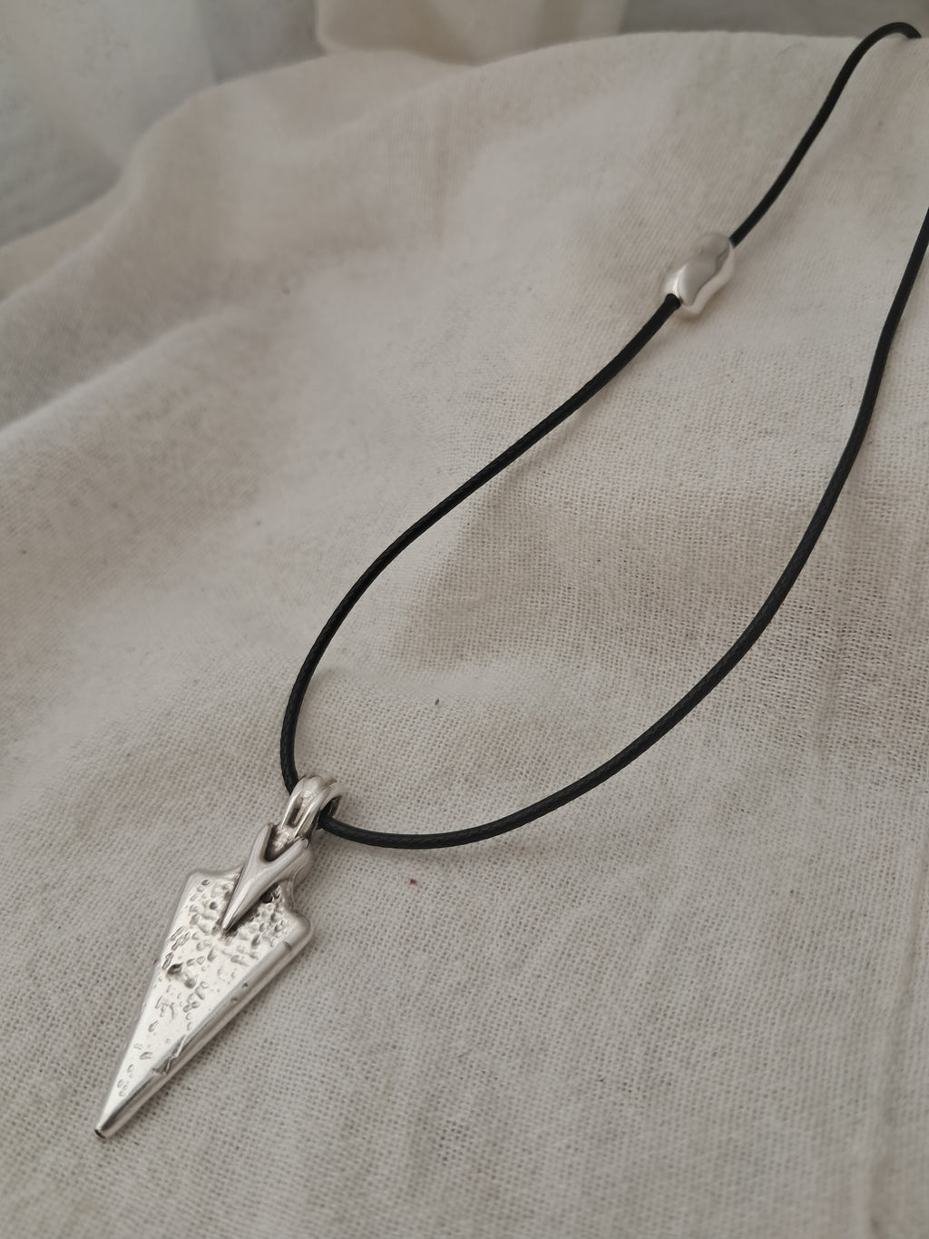 Σπαθί κολιέ