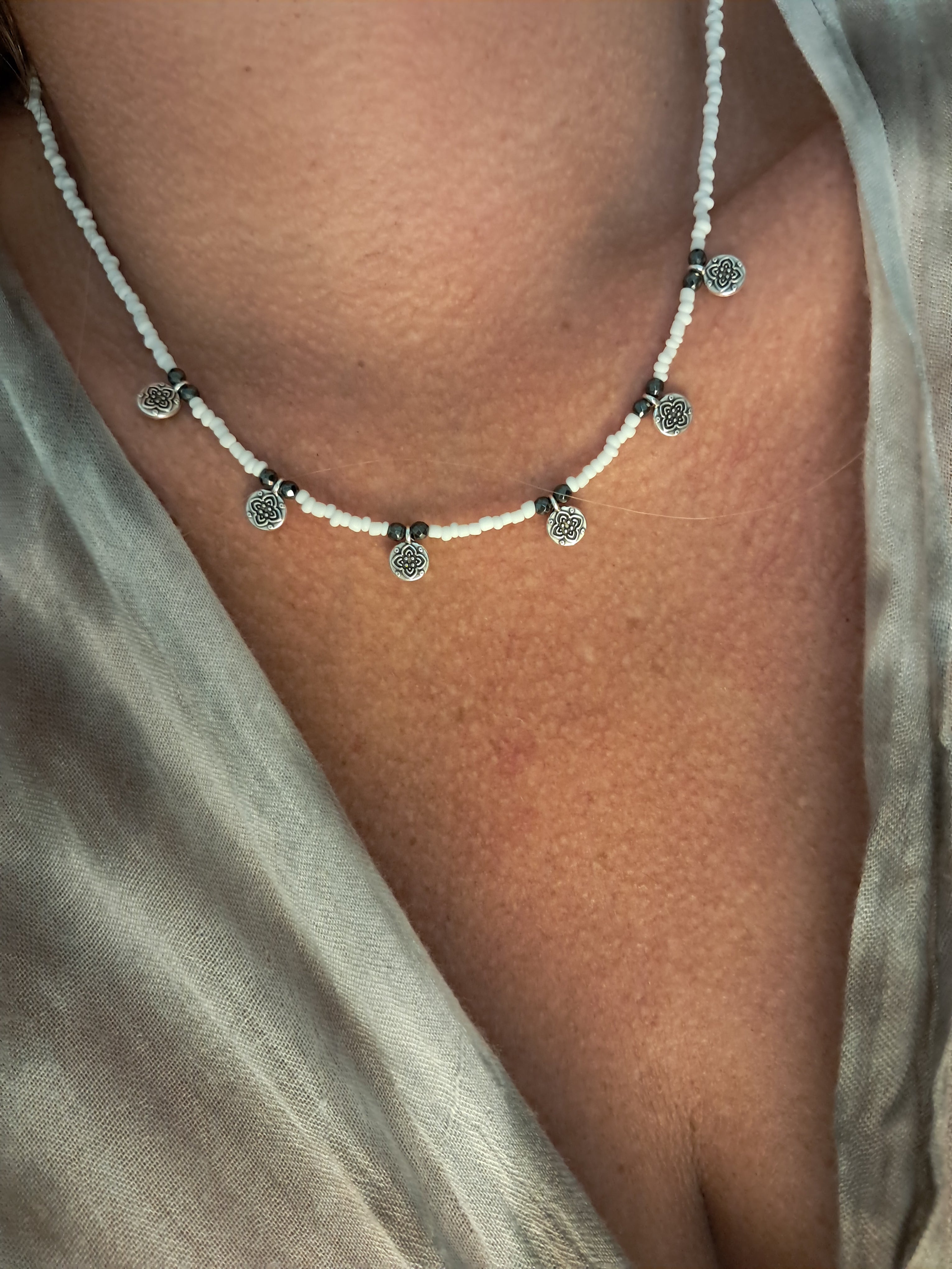 Set of two layering necklaces